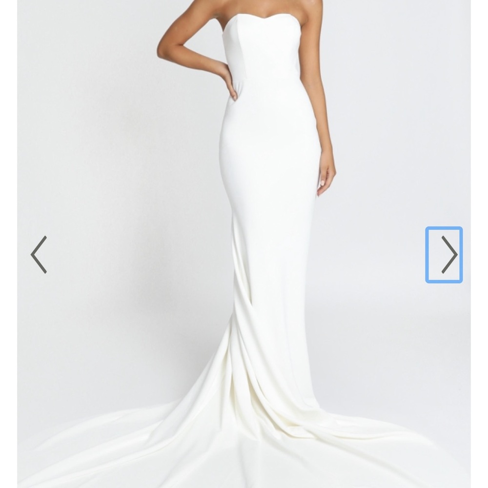Showpo wedding dress, tags on! Never been worn!